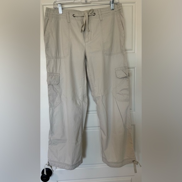 Liz Claiborne‎ vintage cargo cropped pants Khaki Size 8 Cotton - Picture 1 of 8